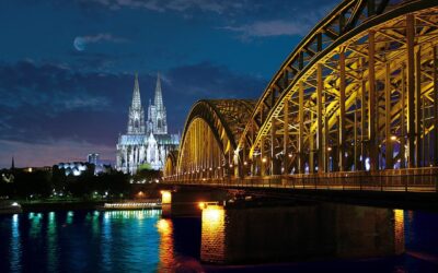 WILLKOMMEN IN KÖLN ✓ TOURIST INFO