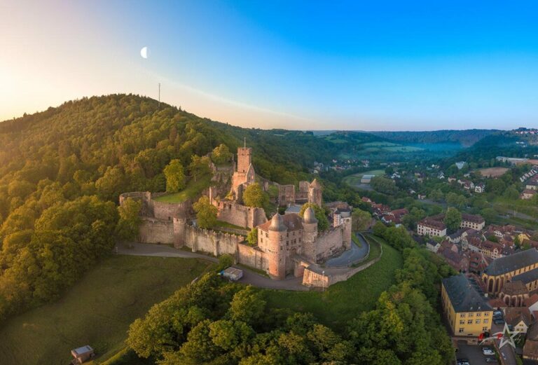 BurgWertheim ©Tourismus Region Wertheim Anatoli Brishatjuk 768x521